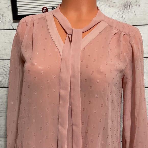 ELLE Blouse - Picture 2 of 5